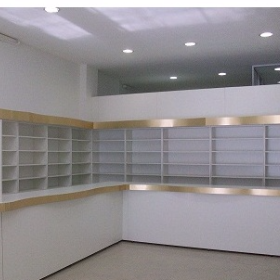 MOBILIARIO FARMACIA