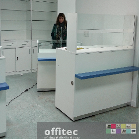 MOBILIARIO FARMACIA